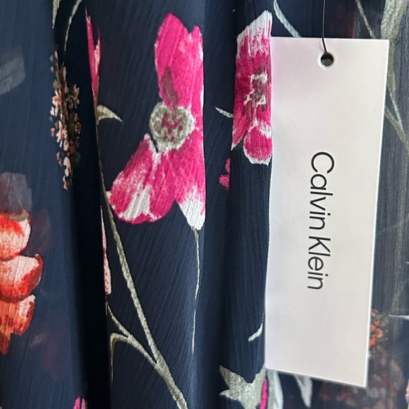 Calvin Klein Dress Size 12 Chiffon Bell Sleeve Black Floral MSRP $119 NWT - Picture 8 of 11